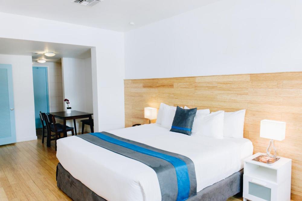Junior Suite King interior